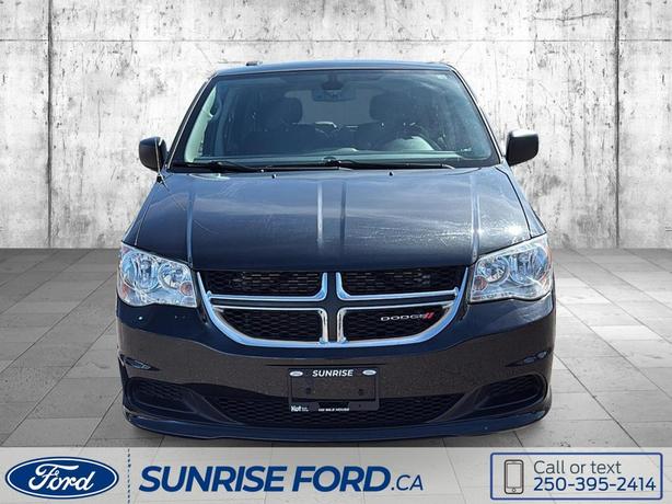 2020 Dodge Grand Caravan SXT image 2