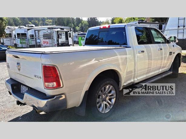 Used 2018 Dodge RAM 1500 image 2