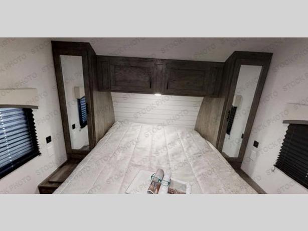 Used 2021 Forest River RV EVO T2160 image 4