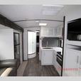 Used 2021 Keystone RV Premier Ultra Lite 26UDPR thumbnail image 7
