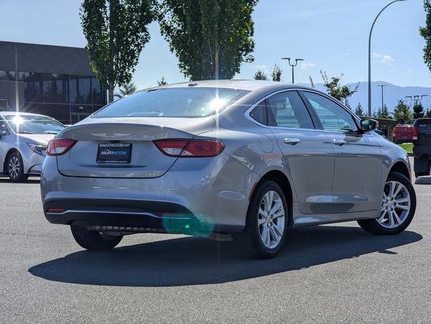 2016 Chrysler 200 Limited - Low KMs, Heated Seats image 6