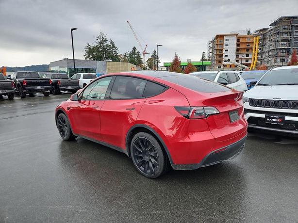 2020 Tesla Model Y Long Range AWD | GPS Navigation! image 4