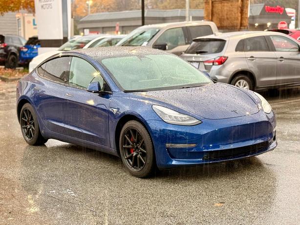 2019 Tesla Model 3 image 4
