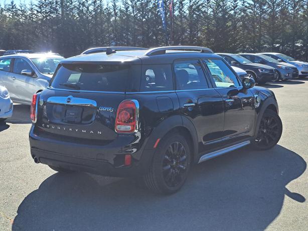 2018 MINI COOPER S AWD image 6