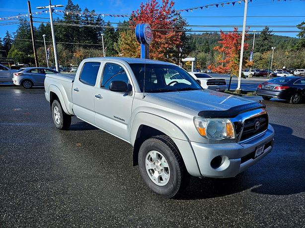 2008 Toyota  Tacoma Double cab long bed image 2