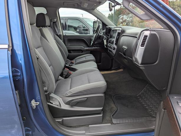 2018 GMC Sierra 1500 SLE - 5.3L V8, Crew Cab, Mid Box, 4x4 image 8