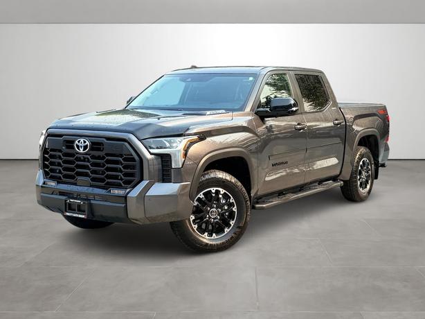 2024 Toyota Tundra Limited Hybrid - TRD Off-Road, No Accidents image 1