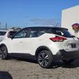 2019 Nissan Kicks SV FWD thumbnail image 4