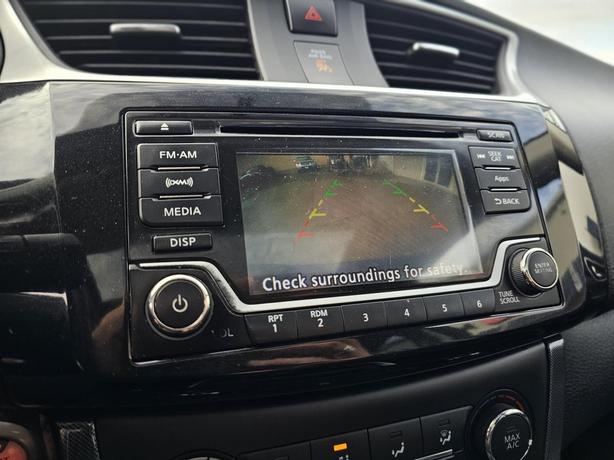2016 Nissan Sentra 4dr Sdn CVT SR image 7