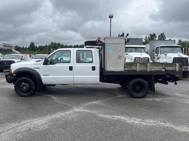 2007 Ford F-450 SD Crew Cab 10 Foot Flat Deck 4WD Diesel image 2