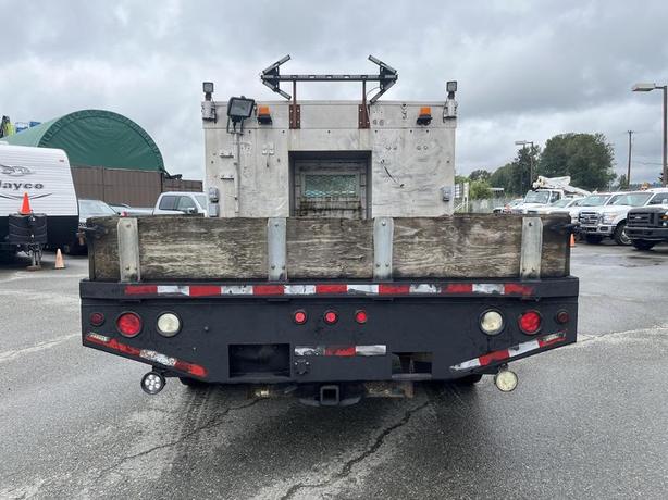 2007 Ford F-450 SD Crew Cab 10 Foot Flat Deck 4WD Diesel image 4