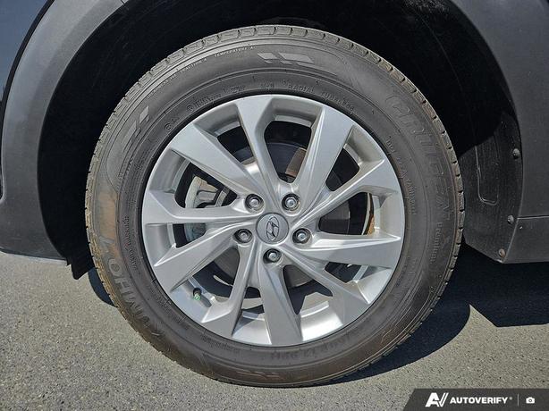 2020 Hyundai Tucson Preferred AWD | Heated Seats | Low KM! image 6
