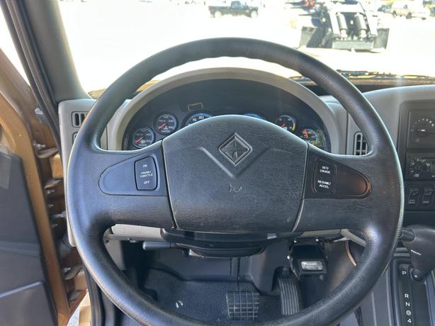 2014 International TerraStar MAXXFORCE7 image 6