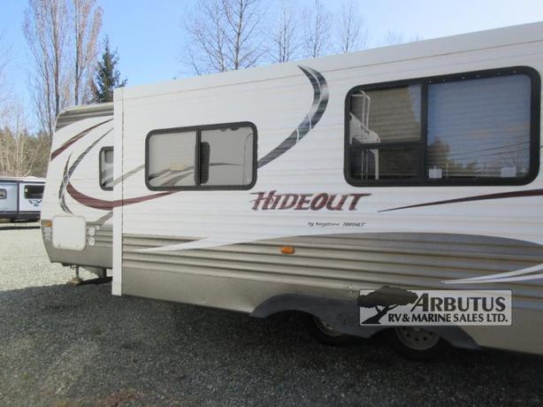 Used 2013 Keystone RV Hideout 25BHSWE image 4