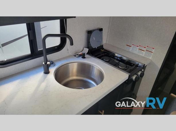 Used 2022 Forest River RV Cherokee Wolf Pup 17JG image 5