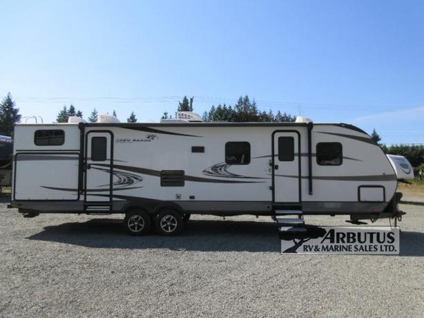 Used 2017 Highland Ridge RV Open Range Ultra Lite UT3110BH image 8