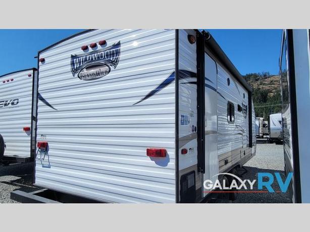 Used 2017 Forest River RV Wildwood T232RBXL image 4