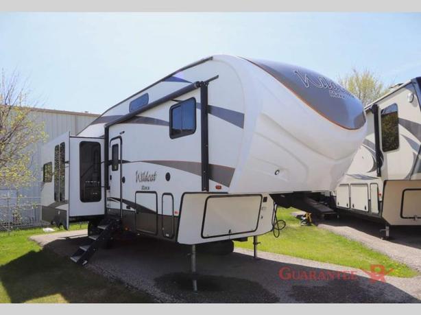 Used 2017 Forest River RV Wildcat Maxx 295RSX image 1