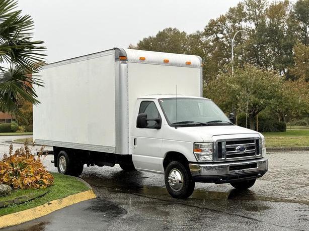 2013 Ford Econoline E450 16-Foot Cube Van – 5.4L RWD image 1