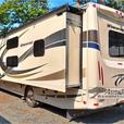 Used 2015 Thor Motor Coach Windsport 34J thumbnail image 3