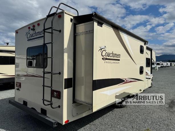 Used 2014 Coachmen RV Freelander 32BH Ford 450 image 8