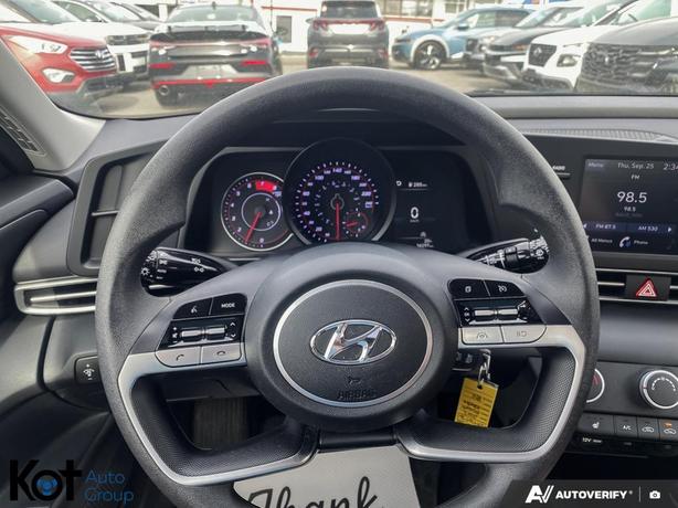 2023 Hyundai Elantra Essential BACKUP CAMERA! BLUETOOTH APPLE CARPLAY! LANE KEEP image 7