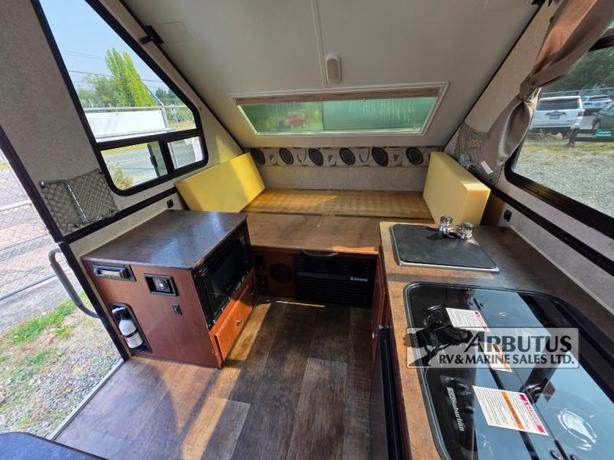 Used 2016 Forest River RV Rockwood Hard Side Series A122S image 7