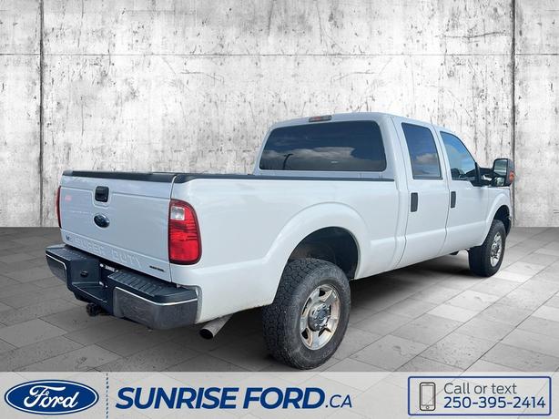 2016 Ford Super Duty F-350 SRW XLT image 5