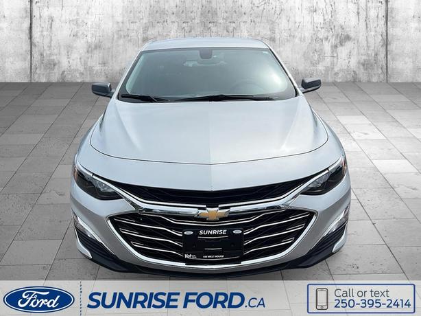 2021 Chevrolet Malibu LS image 2