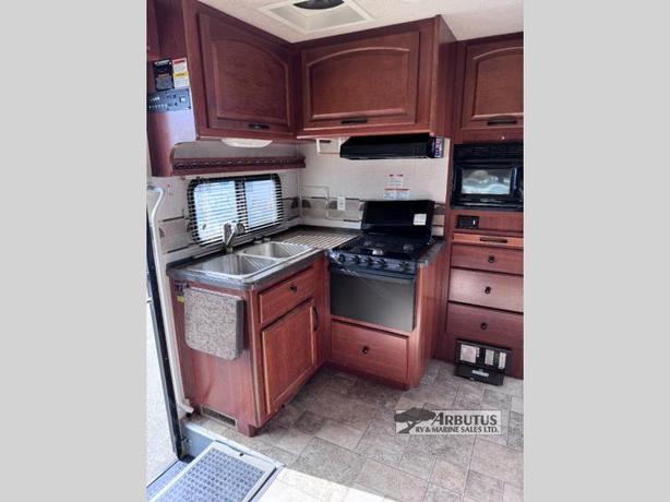 Used 2008 Fleetwood RV Tioga 31M image 8