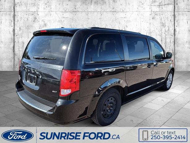 2020 Dodge Grand Caravan SXT image 5