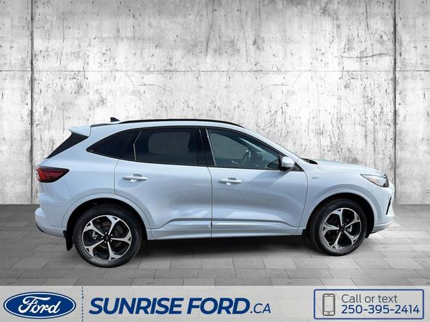 2025 Ford Escape St-Line Elite, DEMO DISCOUNT $1,250!!! demo image 4