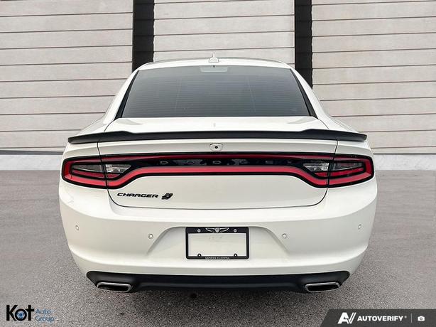 2022 Dodge Charger SXT image 5