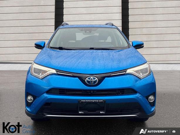 2017 Toyota RAV4 Hybrid Limited SUNROOF! HEATED SEATS! BLUETOOTH APPLE CARPLAY! image 2
