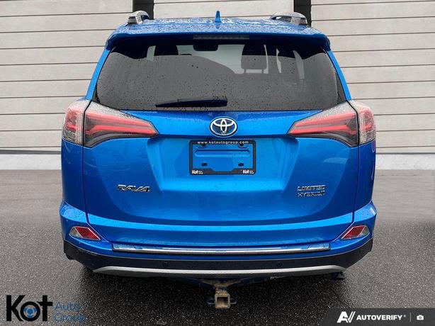 2017 Toyota RAV4 Hybrid Limited SUNROOF! HEATED SEATS! BLUETOOTH APPLE CARPLAY! image 5