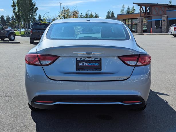 2016 Chrysler 200 Limited - Low KMs, Heated Seats image 7
