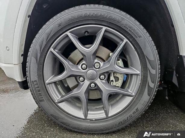 2021 Jeep Grand Cherokee 80th Anniversary Edition 4x4 | One Owner | No Accidents image 6