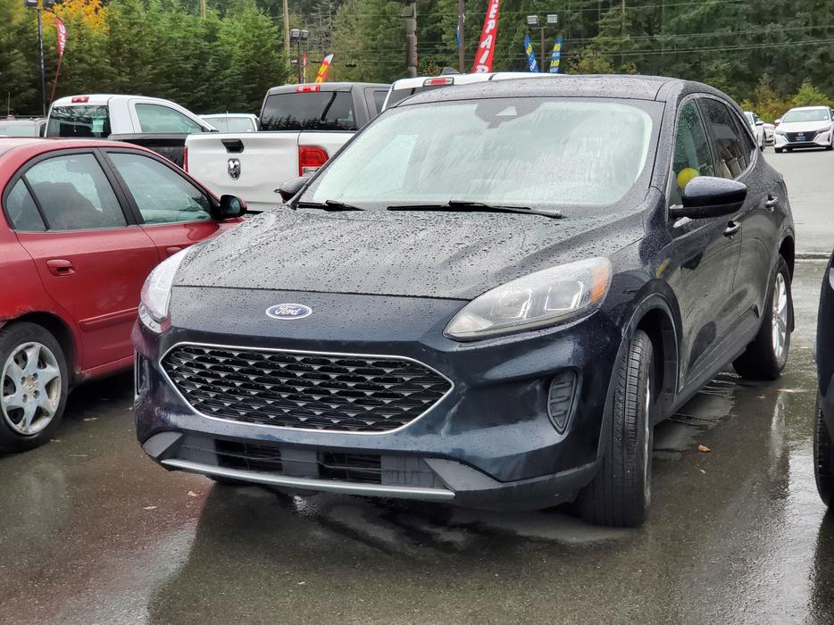 2021 Ford Escape SE display photo