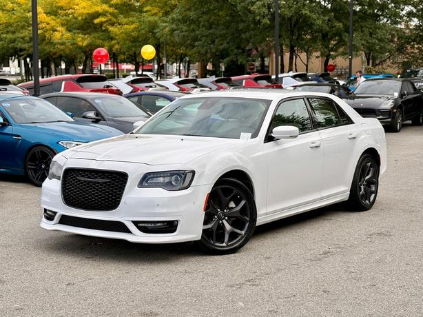 2023 Chrysler 300 Touring L - No Accidents, Leather, Navigation image 2
