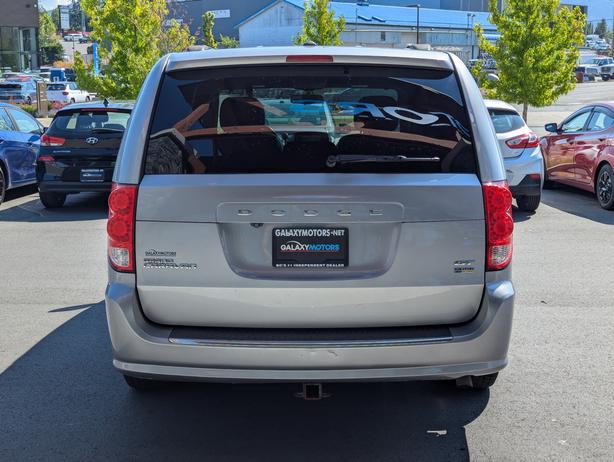 2017 Dodge Grand Caravan GT - No Accidents, Power Sliding Doors, NAV image 7