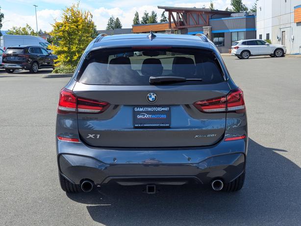 2021 BMW X1 xDrive28i - No Accidents, Sunroof, NAV, AWD image 7