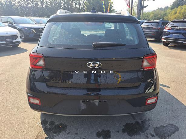 2022 Hyundai Venue - Heated Seats, Heated Wheel, Moonroof image 7