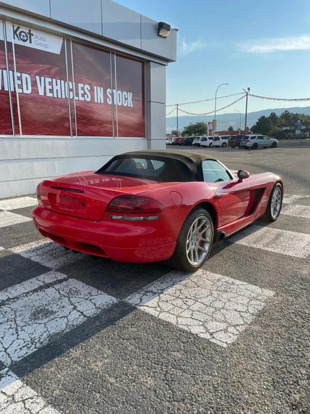 2006 Dodge Viper SRT10 | 8.3L V10 | Convertible | Extremely Low Mileage! image 3