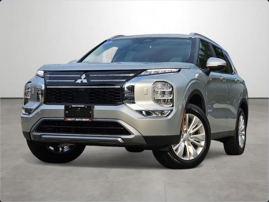 2025 Mitsubishi Outlander SE - Demo Discount Up To $5000 Off! display photo
