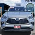 2022 Toyota Highlander Hybrid XLE AWD | Adaptive Cruise Control! thumbnail image 2