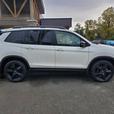 2019 Honda Passport Touring AWD - Nav, Heated Seats, Heated Wheel thumbnail image 5