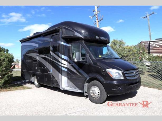 Used 2019 Thor Motor Coach Synergy 24SS image 1