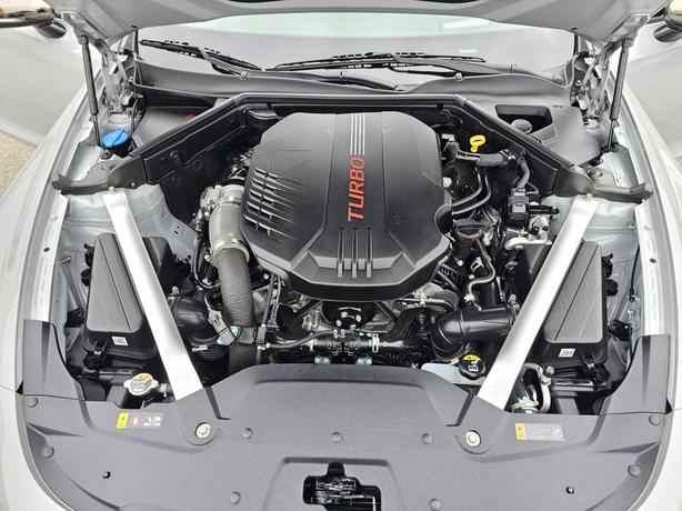 2022 Kia Stinger GT Elite AWD w/Suede Package image 7