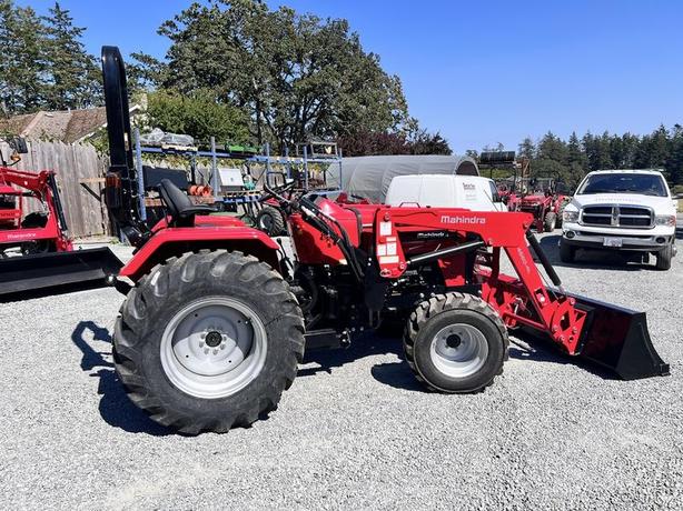 2024 Mahindra 4500 Series 4540 4WD image 2