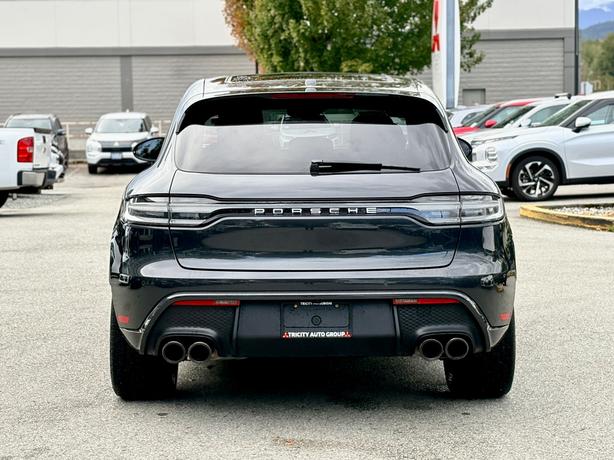2022 Porsche Macan - AWD, Premium Plus Package, No Accidents image 7